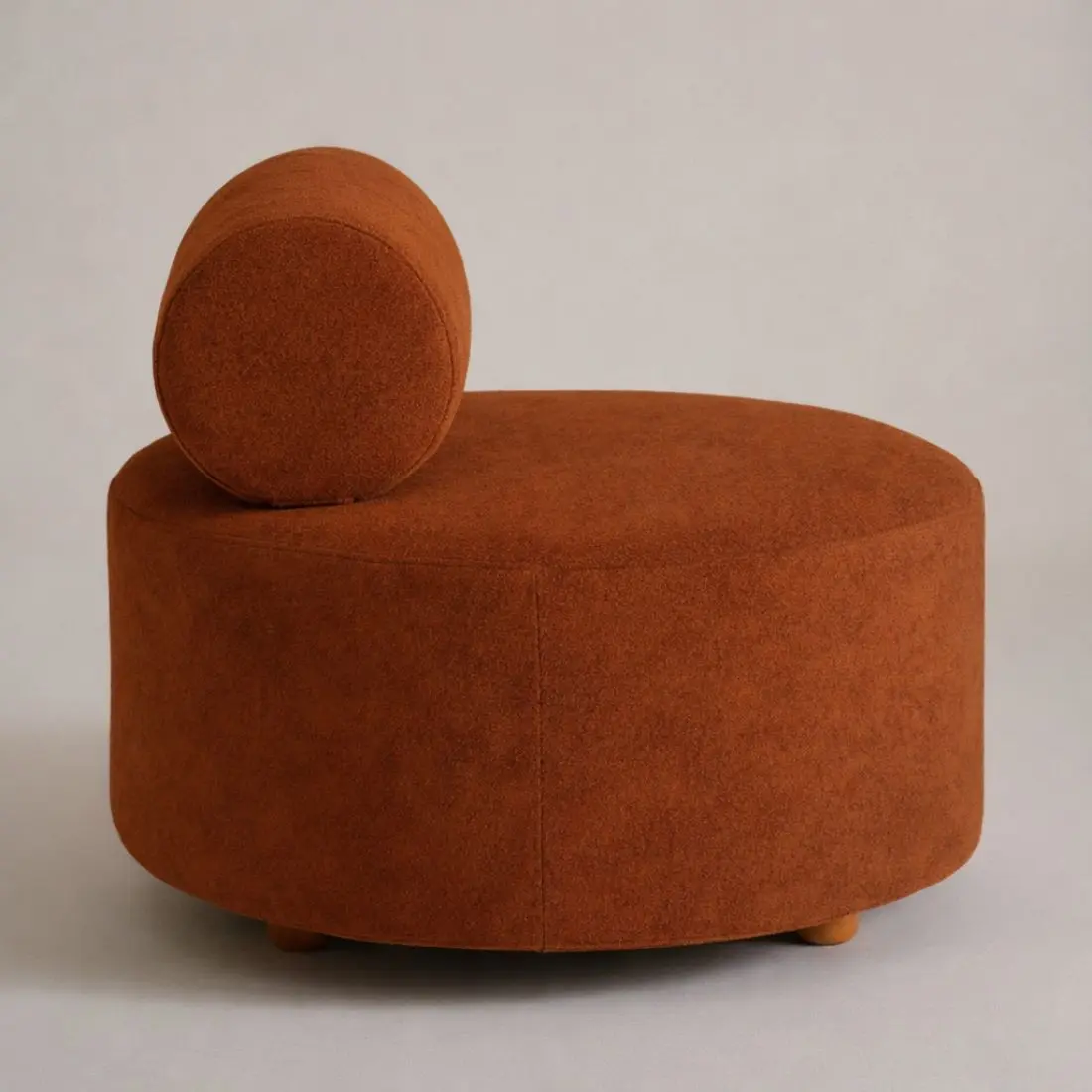 Poltrona RIVIERA TERRACOTA Bouclé Decorativa Confortável Sala Recepção - Imagem 3